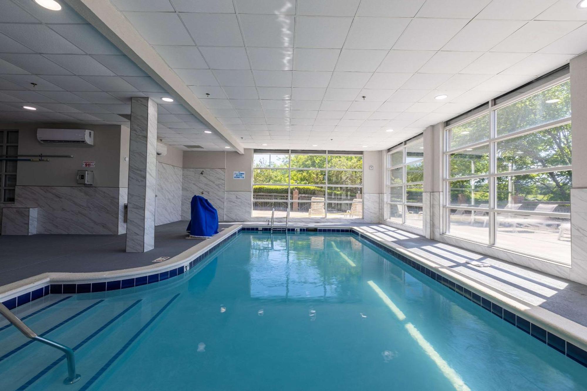 Country Inn & Suites By Radisson, Lake Norman Huntersville, Nc Экстерьер фото
