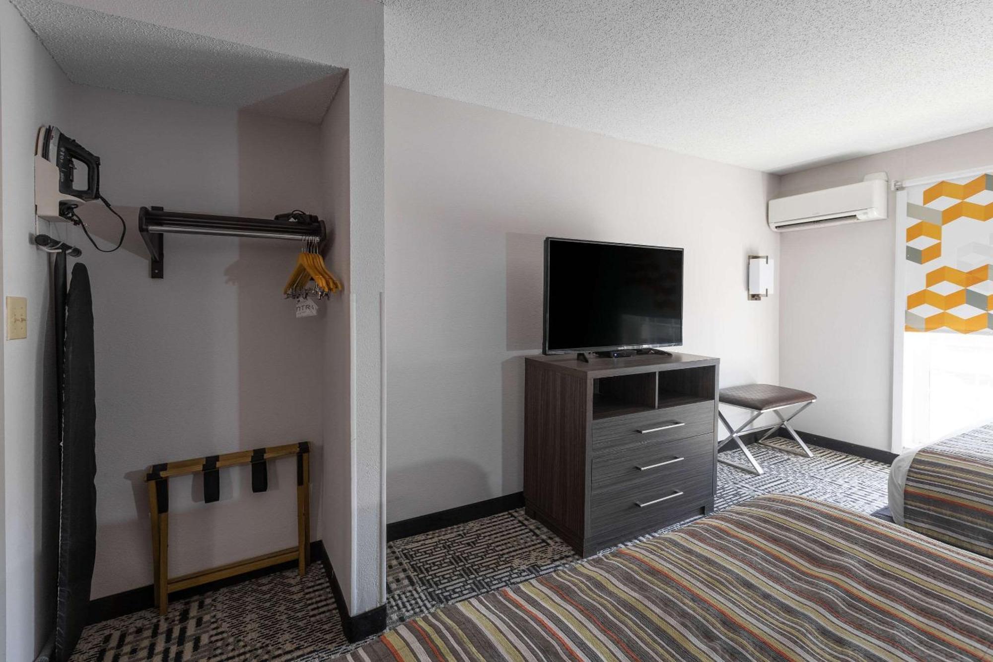 Country Inn & Suites By Radisson, Lake Norman Huntersville, Nc Экстерьер фото